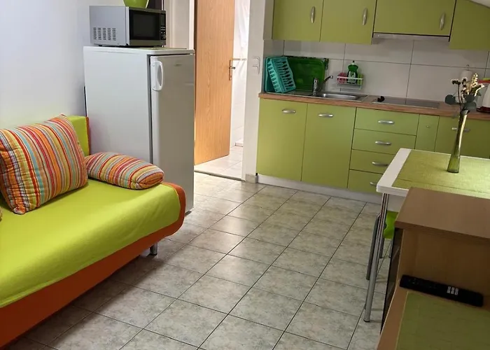 Kiwi Διαμέρισμα Vir